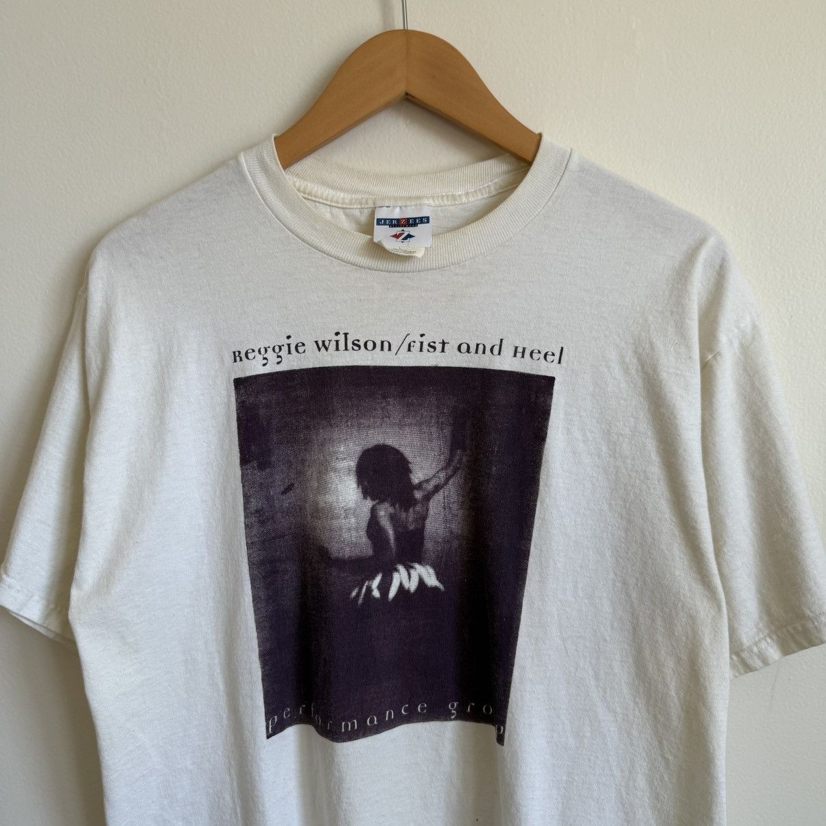 Vintage Vintage Reggie Wilson Fist and Heel Jerzees T-Shirt Size US L / EU 52-54 / 3 - 3 Thumbnail