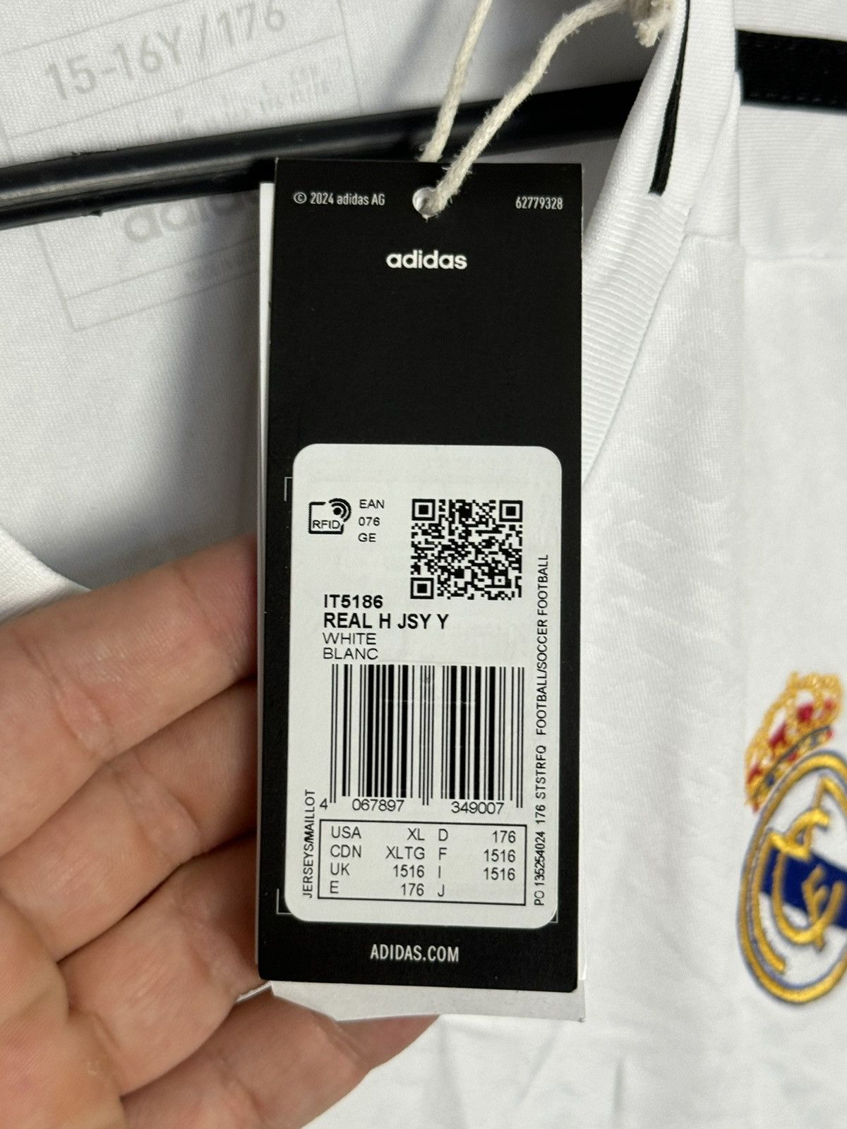 Adidas KIDS New Real Madrid 24/25 Home Vini Jr. Football Jersey Size US S / EU 44-46 / 1 - 11 Thumbnail