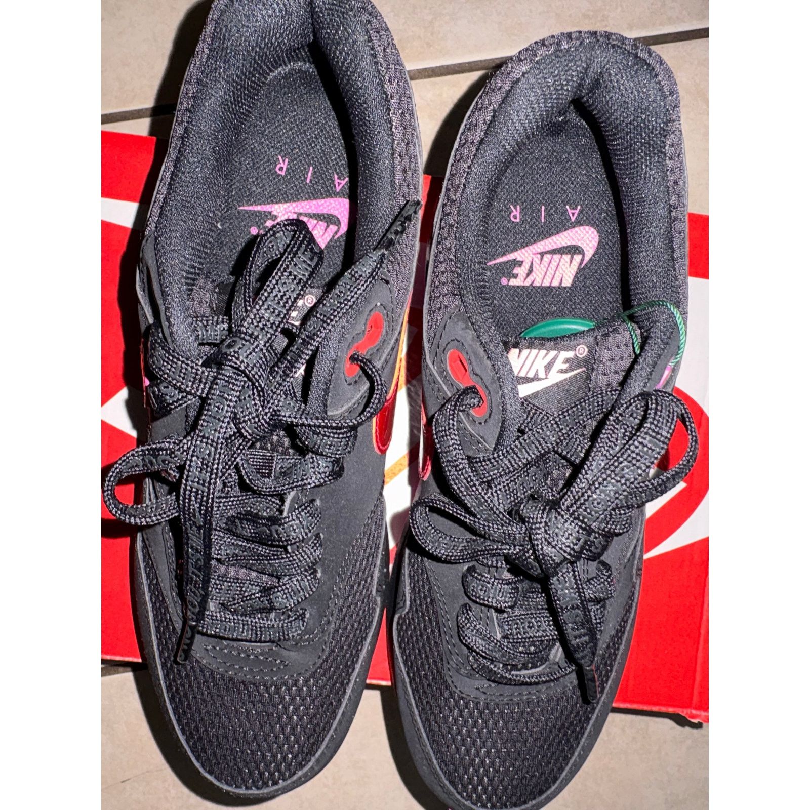 Nike Nike air max valentines women’s 5.5 black pink Size US 5.5 / IT 35.5 - 4 Thumbnail
