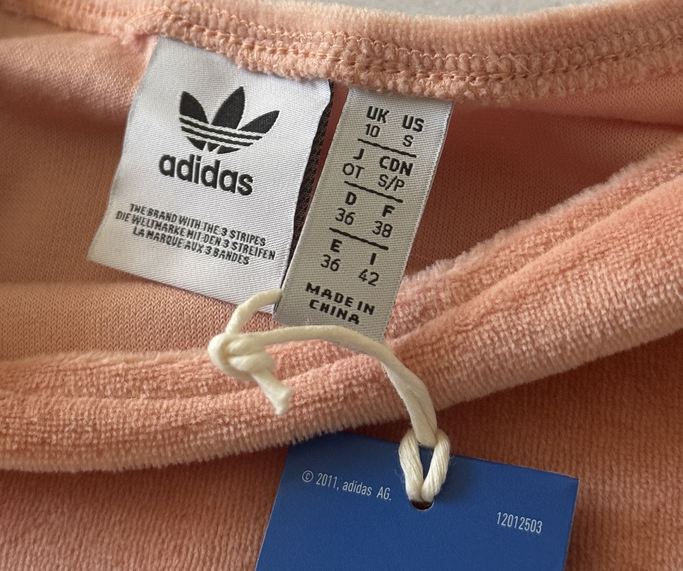 Adidas adidas Originals Sweatshirt Cropped Hoodie hg5709 S Size S / US 4 / IT 40 - 3 Thumbnail