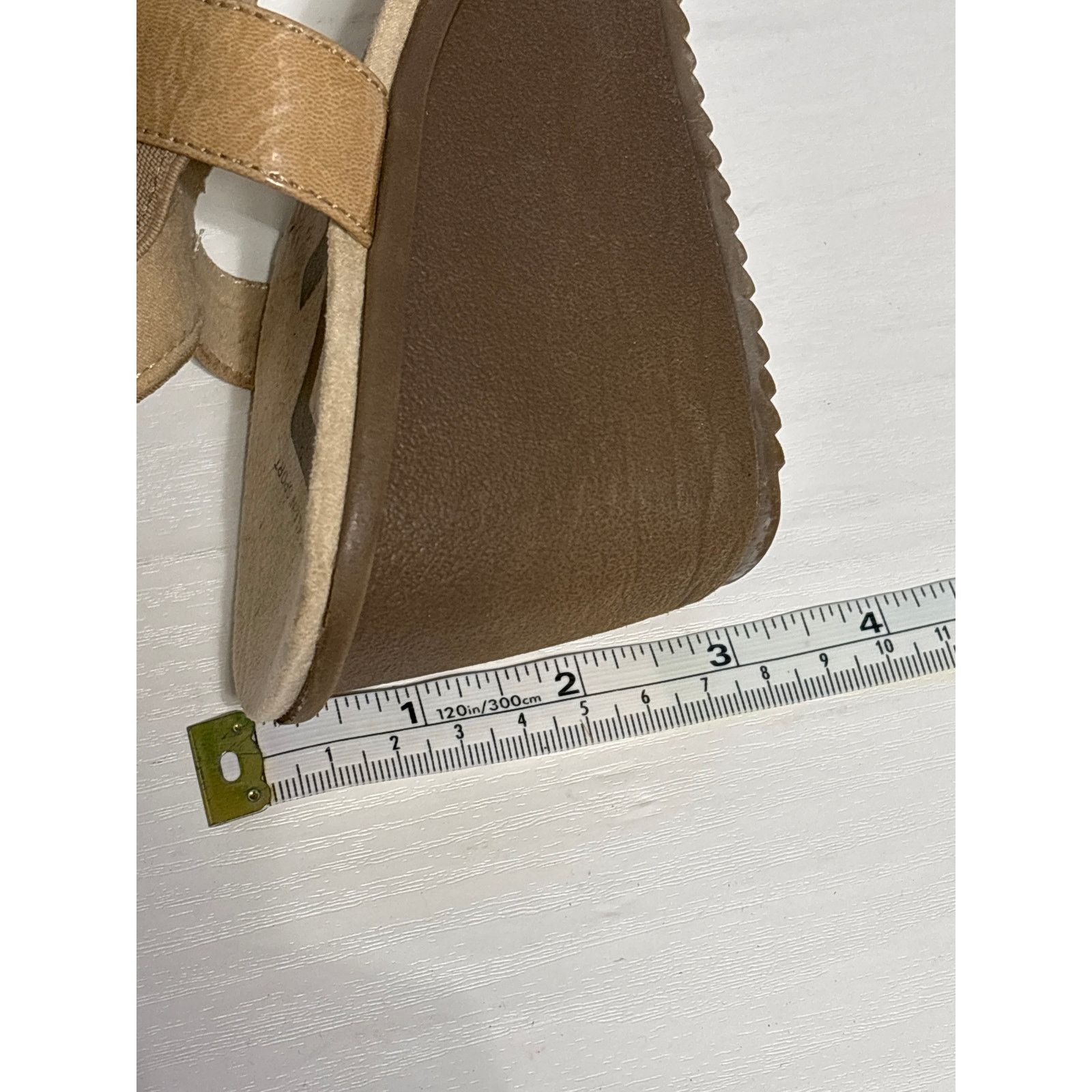Anne Klein Anne Klein Sport iFlex Tan Wedge Sandals 9.5 Size US 9.5 / IT 39.5 - 12 Thumbnail