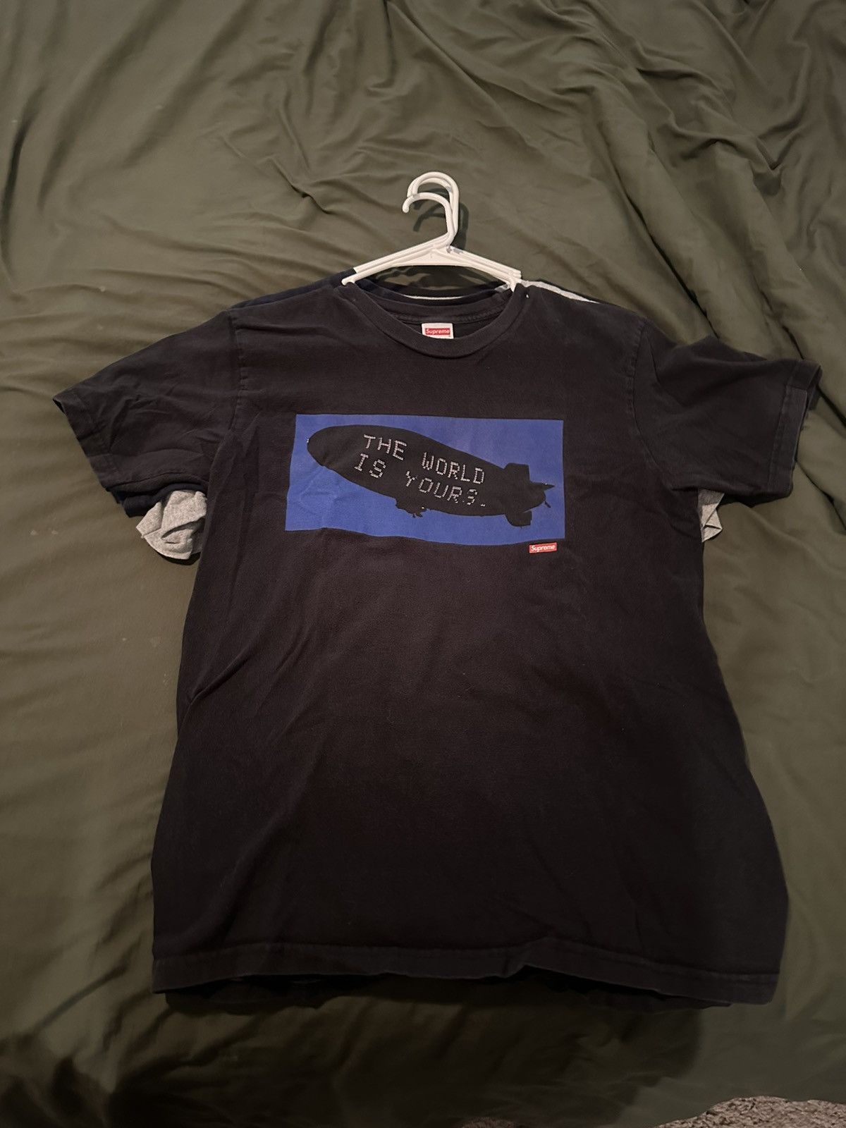 Supreme Supreme The World Is Yours Tee SS17 Size US M / EU 48-50 / 2 - 1 Thumbnail