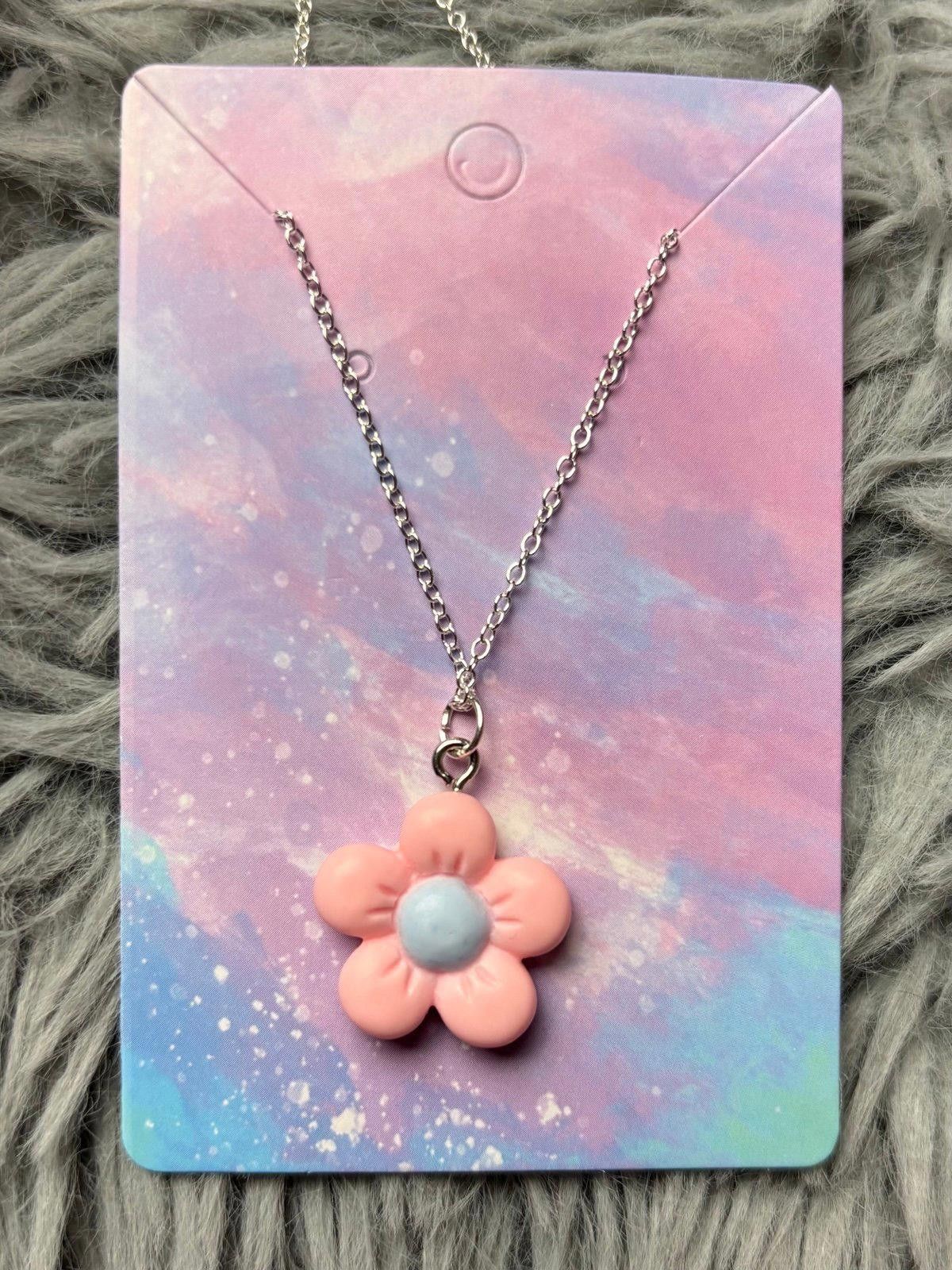 Handmade Handmade necklace pastel pink flower Size ONE SIZE - 1 Preview