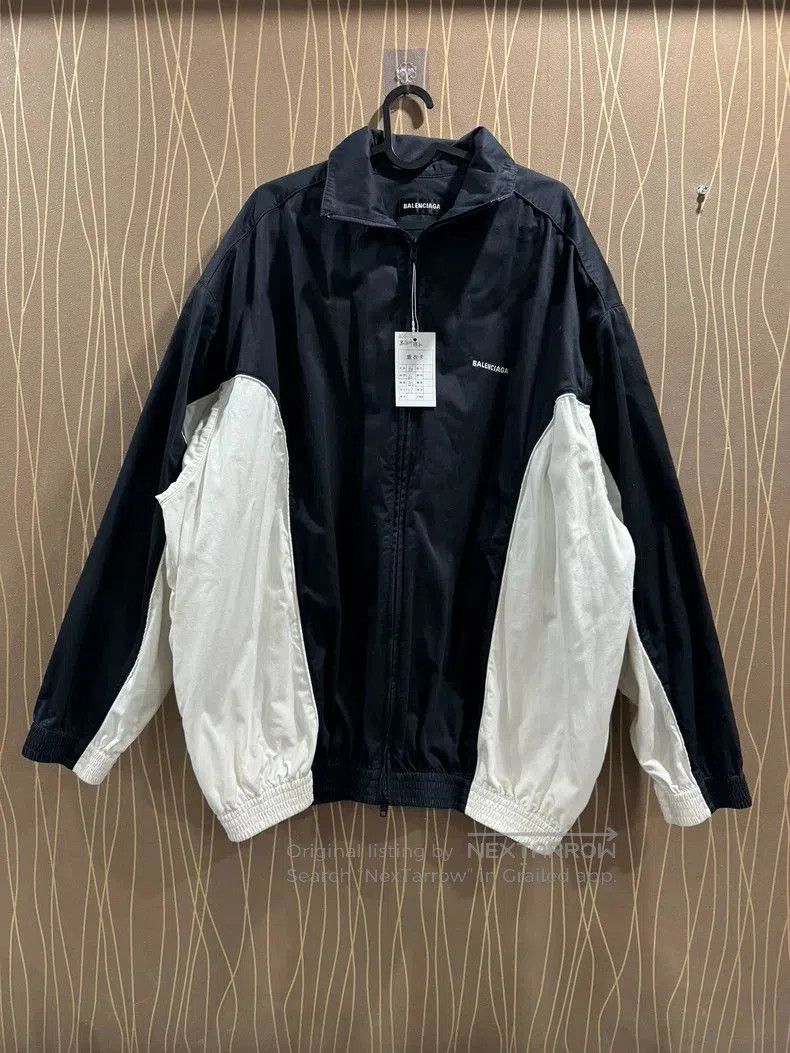 Balenciaga Balenciaga Black White Jacket Size 50. Size US L / EU 52-54 / 3 - 1 Thumbnail