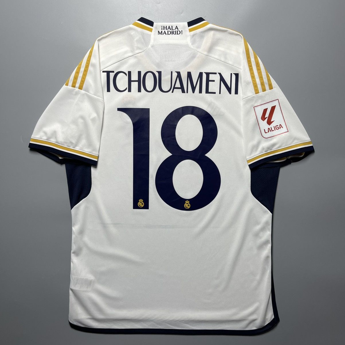 Adidas × Vintage REAL MADRID 2023/2024 FOOTBALL HOME JERSEY #18 TCHOUAMENI Size US L / EU 52-54 / 3 - 1 Thumbnail
