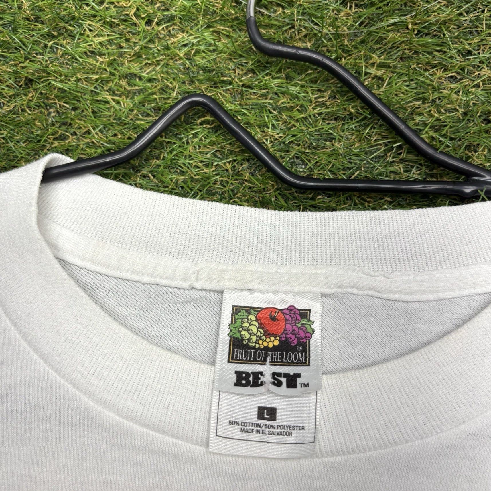 Vintage VINTAGE Spreadshirt Can Of Whoop Ass Shirt Mens L White Graphic Tee 2000s Funny Size US L / EU 52-54 / 3 - 7 Thumbnail