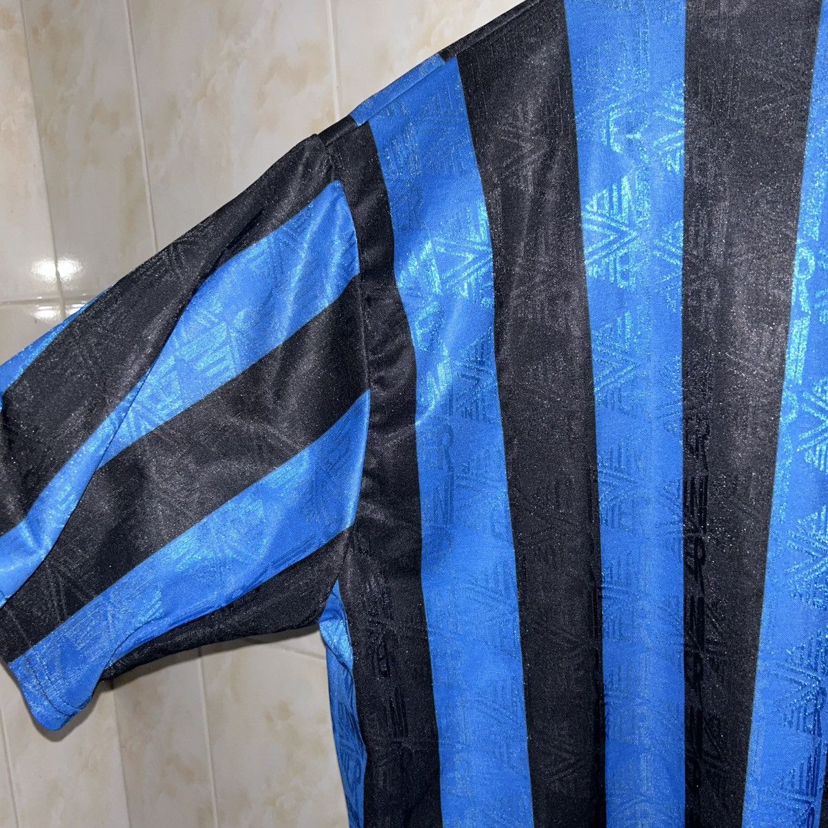 Umbro ORIGINAL Umbro x Inter Milan 1991/1992 Home Jersey England Size US L / EU 52-54 / 3 - 11 Thumbnail