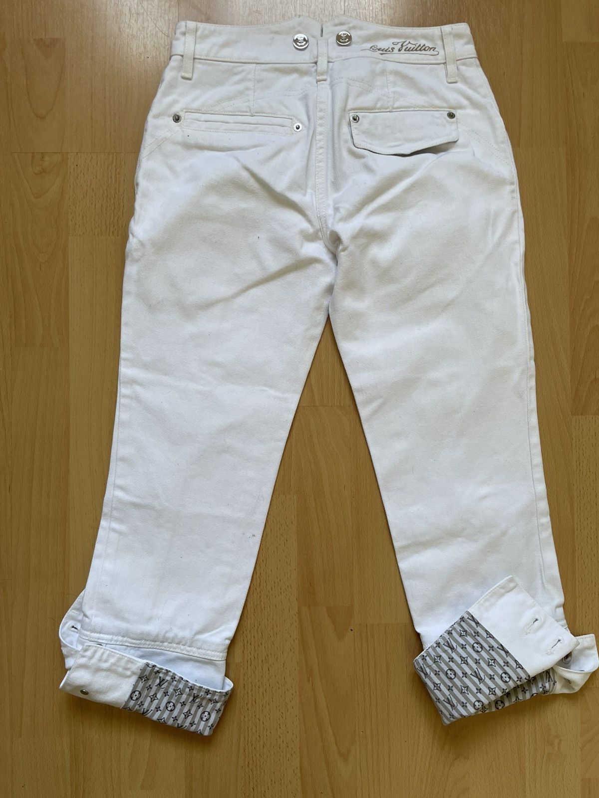Louis Vuitton LOUIS VUITTON MONOGRAM SHORT PANTS Size 26" / US 2 / IT 38 - 4 Thumbnail