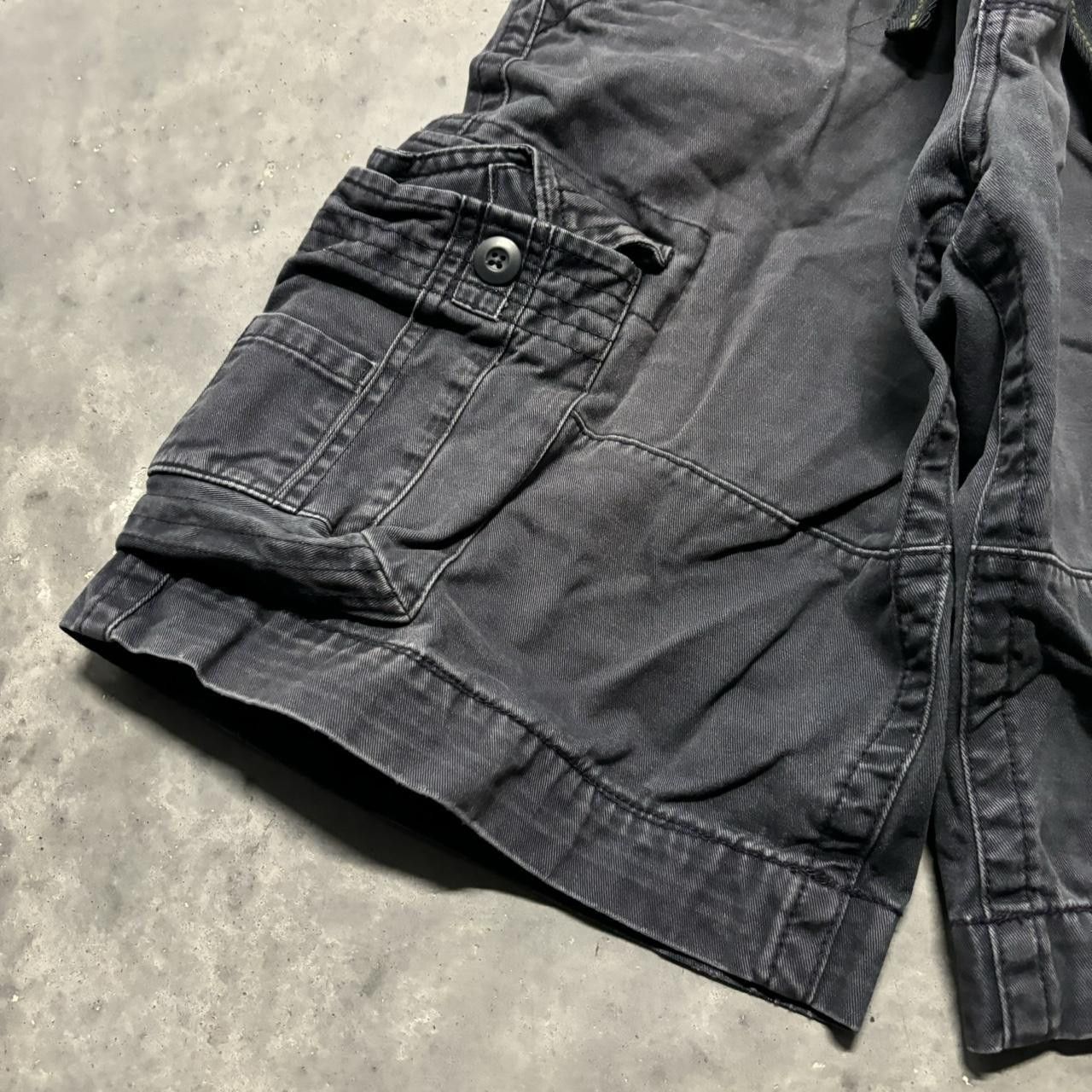 Japanese Brand × Vintage Crazy Vintage Y2K/2000s Baggy Faded Navy Blue Skater Style Cargo Shorts! Size US 36 / EU 52 - 3 Thumbnail