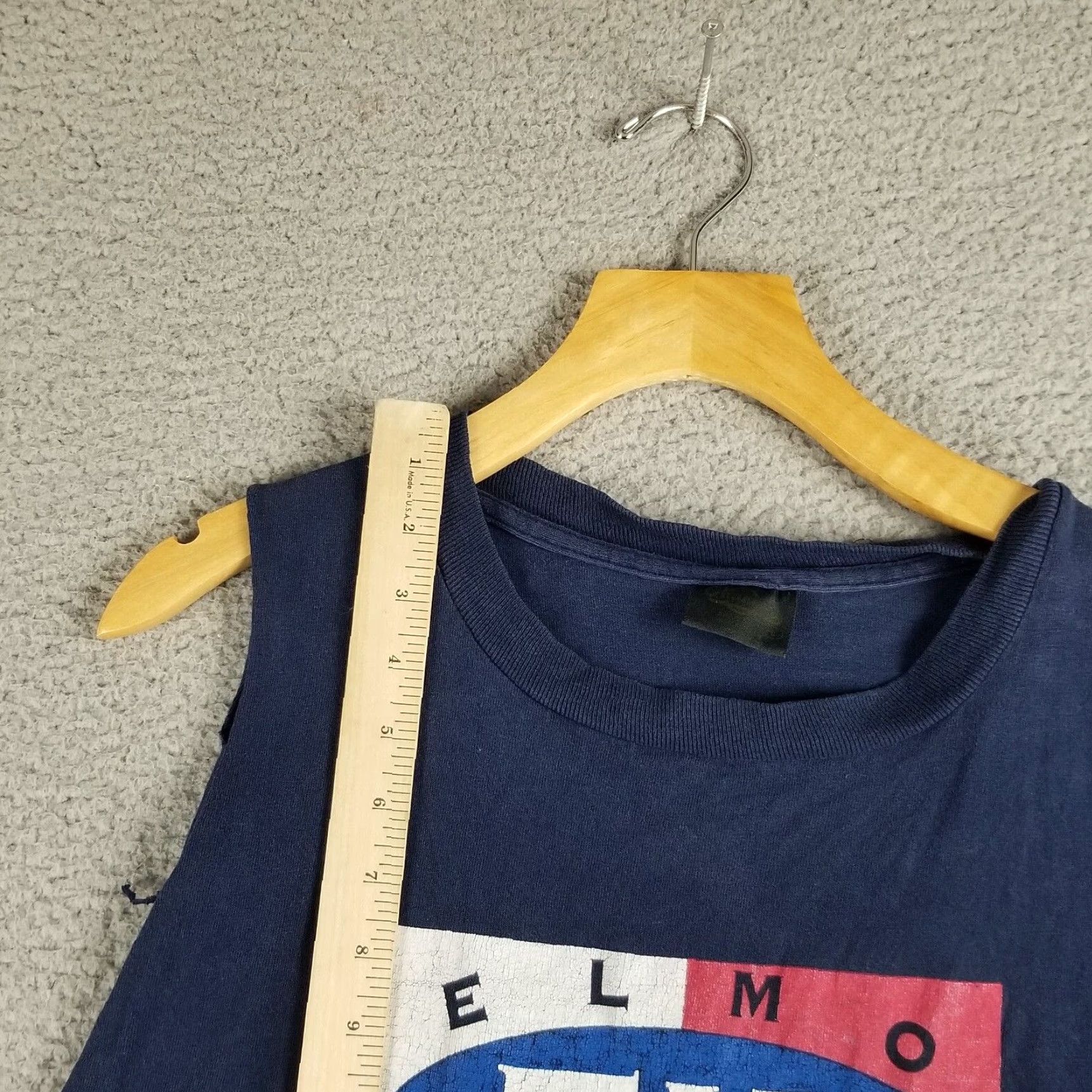 Changes VINTAGE Changes Sesame Street Big Face Elmo T-Shirt Streetwear 90s Graphic Mens Large Black Size US L / EU 52-54 / 3 - 6 Thumbnail