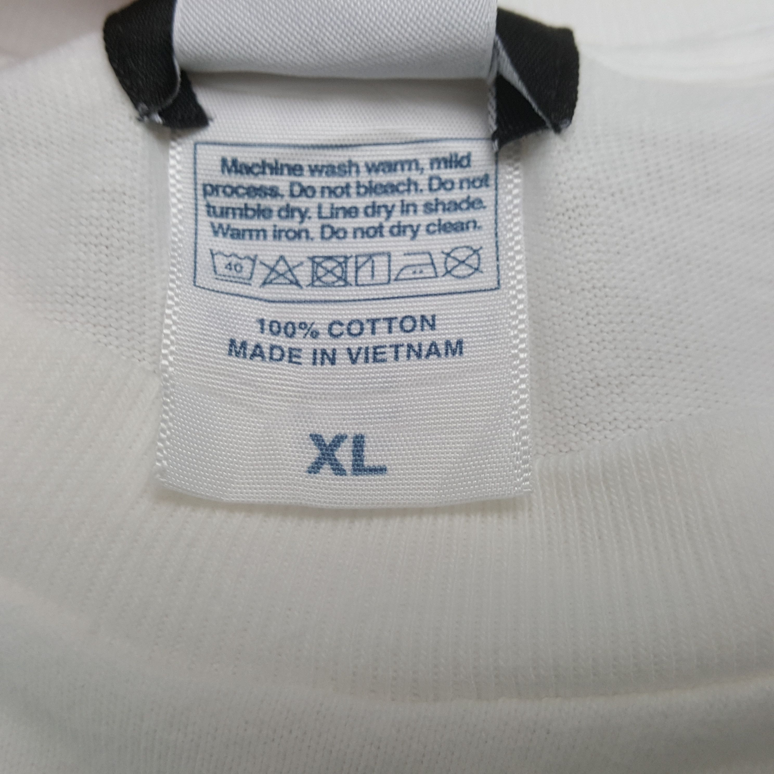 Sergio Tacchini Sergio Tacchini Big Logo Design Tshirt RR15 Size US L / EU 52-54 / 3 - 6 Thumbnail