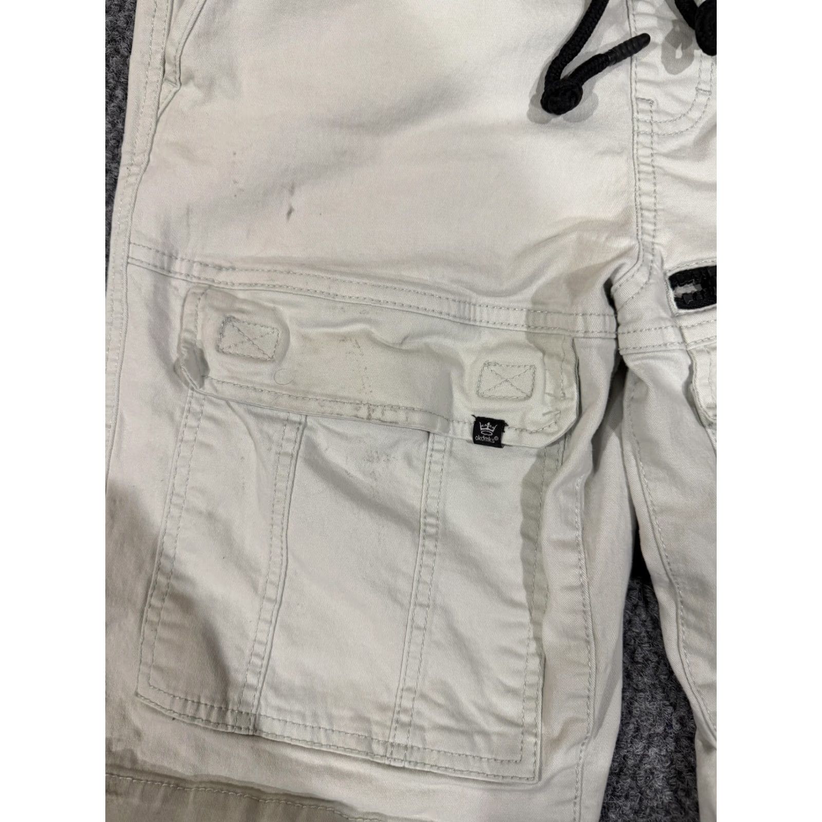 Akademiks VINTAGE Akademiks Cargo Shorts Mens small White Elastic Waist Drawstring Stretch Pockets Size US 29 - 5 Thumbnail