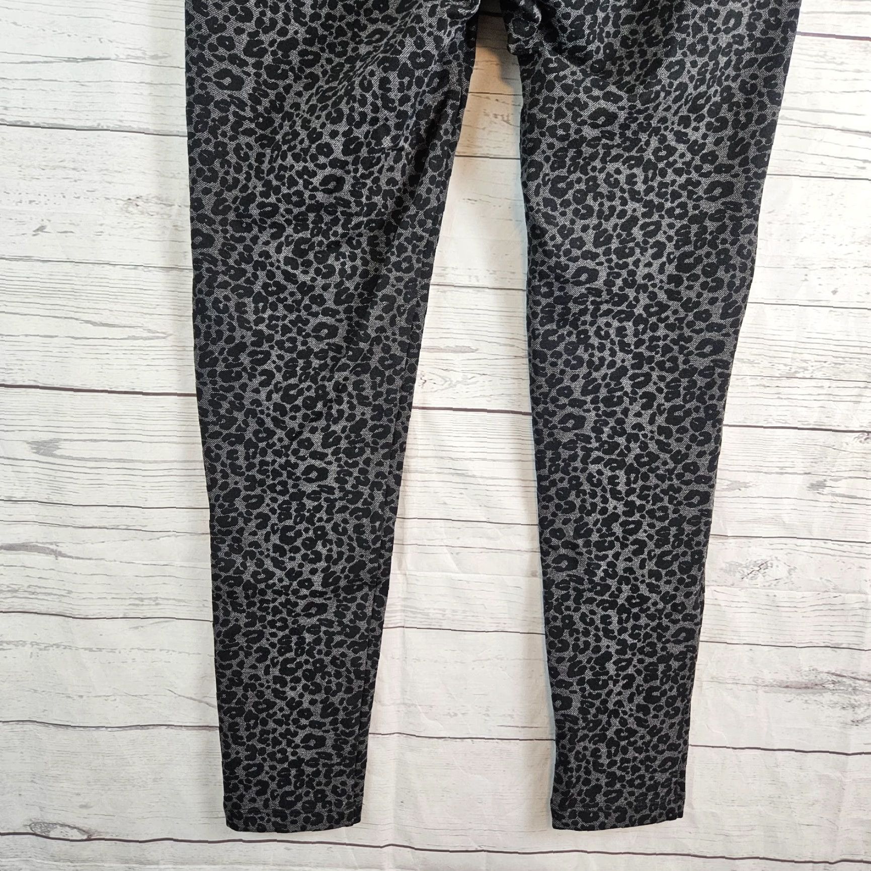 Loft LOFT Ann Taylor Womens Ponte Knit Ankle Pants Sz M Black Gray Animal Print 27in Inseam Size 32" / US 10 / IT 46 - 5 Thumbnail