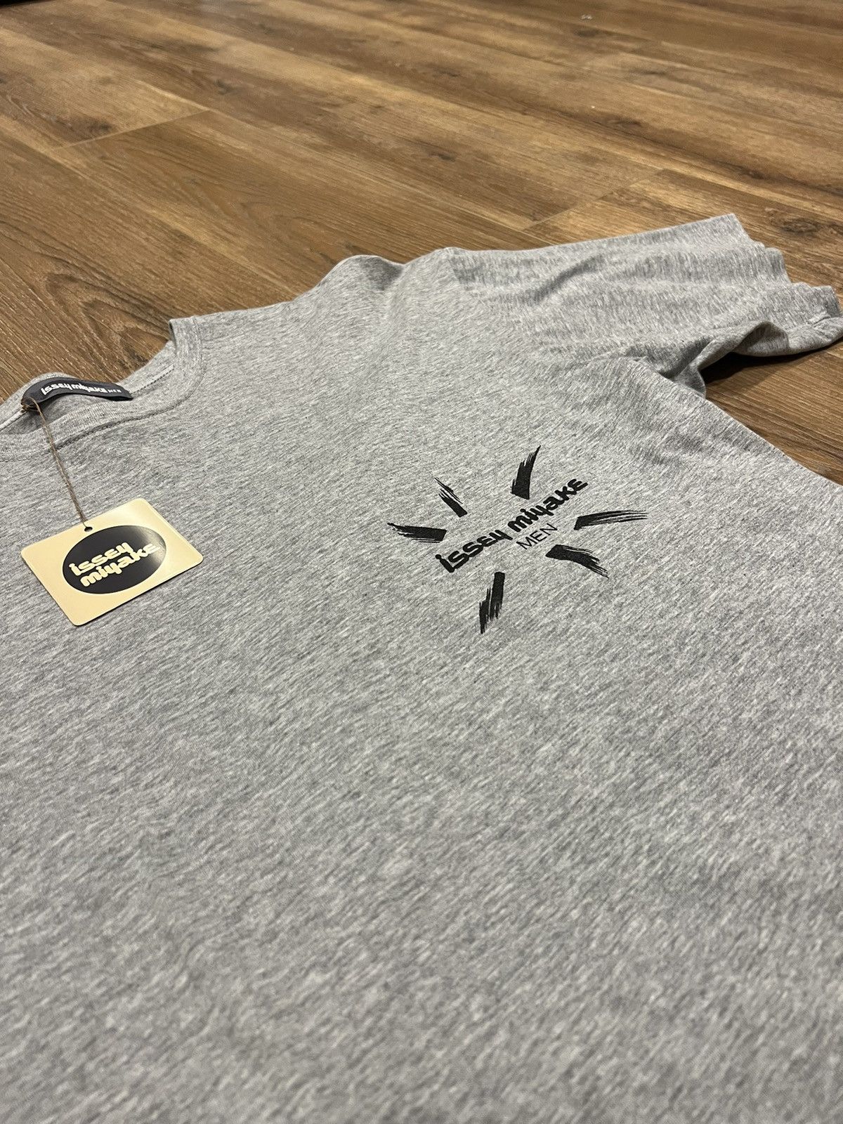 Issey Miyake Vintage Graphic Logo Tee Size US L / EU 52-54 / 3 - 2 Thumbnail