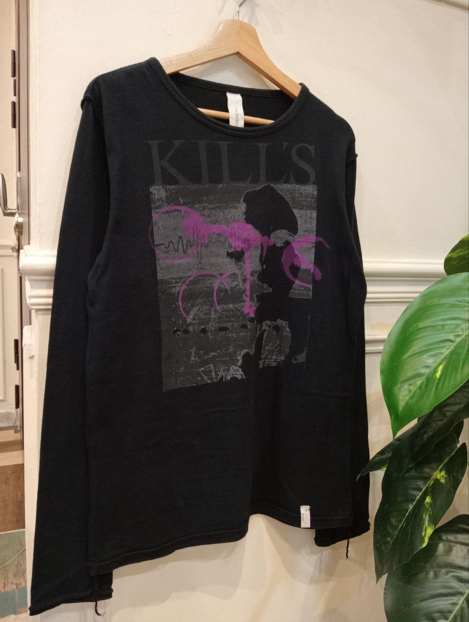 If Six Was Nine RAYMOND BASQUIAT JAPAN KILLS LS T-SHIRT - SIZE 2 Size US M / EU 48-50 / 2 - 3 Thumbnail
