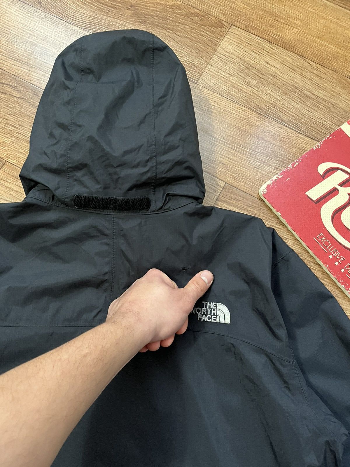 The North Face Vintage The North Face HyVent Nylon Rain Jacket Size US M / EU 48-50 / 2 - 11 Thumbnail