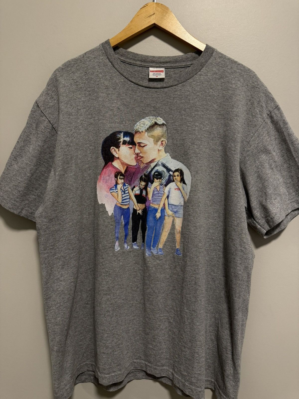 Supreme Kiss Tee Fall/Winter 2017 Grey Medium