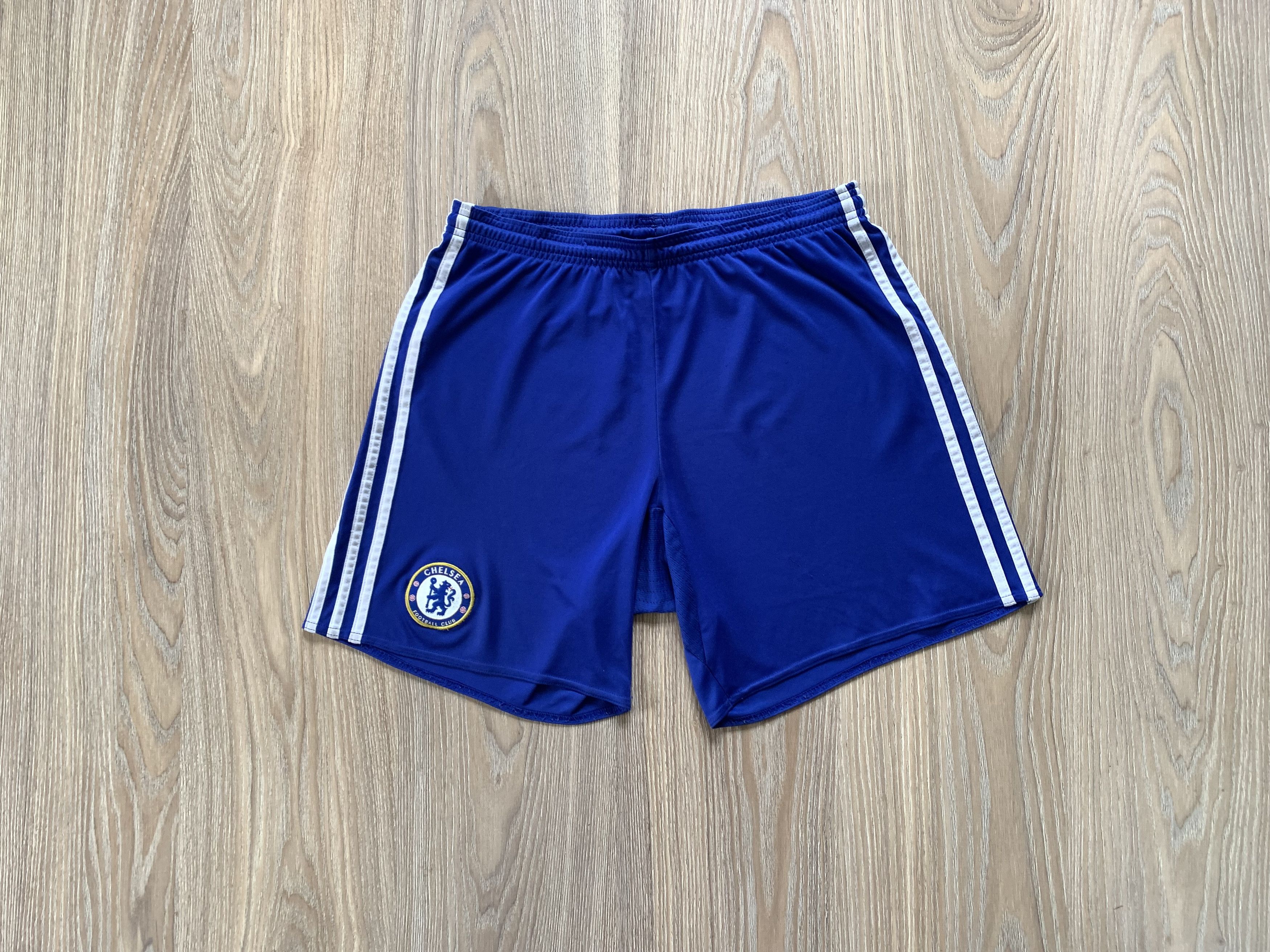 Adidas × Chelsea Soccer × Vintage Vintage Adidas Chelsea FC Shorts 2016 Size US 30 / EU 46 - 2 Thumbnail