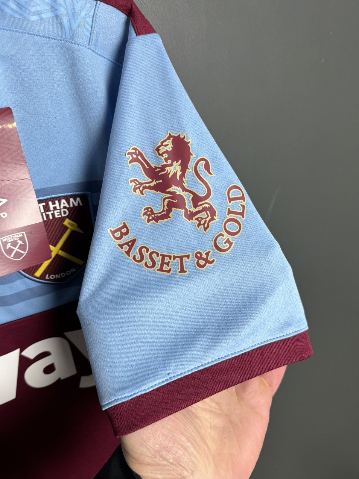 Umbro New West Ham United 19/20 Home Football Jersey Size US M / EU 48-50 / 2 - 5 Thumbnail
