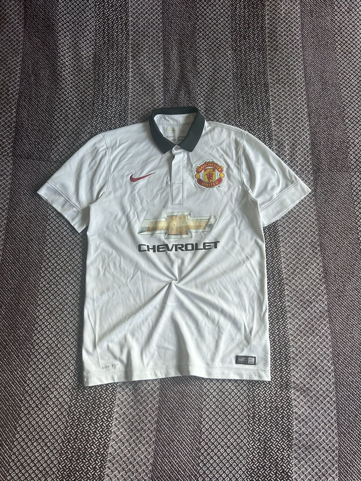 Nike Vintage Nike Manchester United Chevrolet Football Jersey S Size US S / EU 44-46 / 1 - 1 Thumbnail
