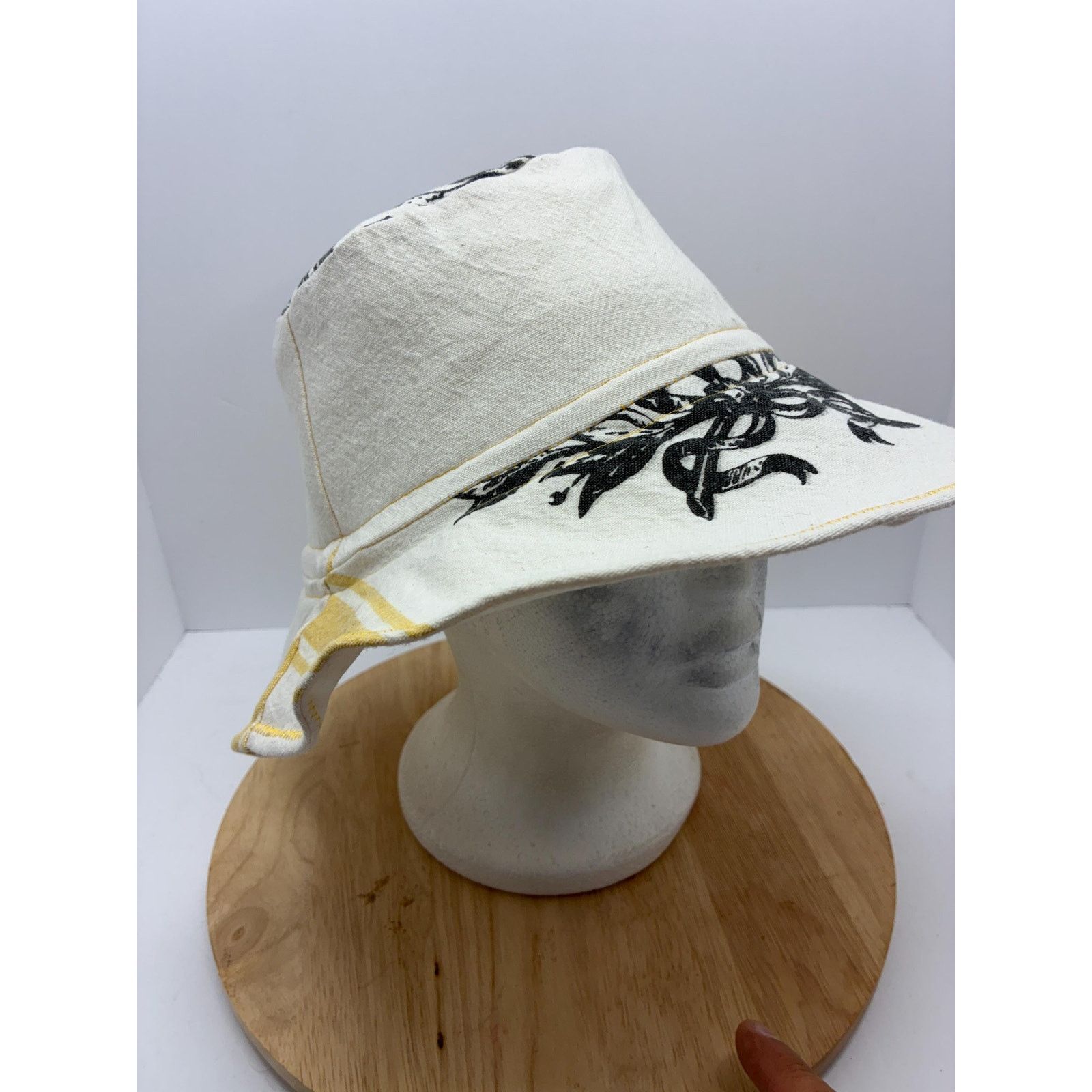 Other Upcycled Cotton Bucket Hat – Bee & Botanical Print Size ONE SIZE - 8 Thumbnail