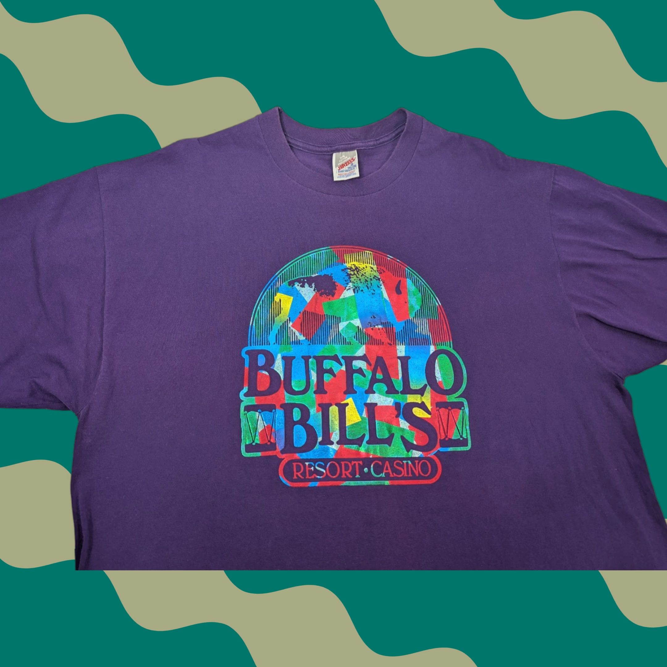 VINTAGE Buffalo Bills Resort Casino Promo T-Shirt 2XL Purple Jerzees Short Sleeve Graphic Tee Mens