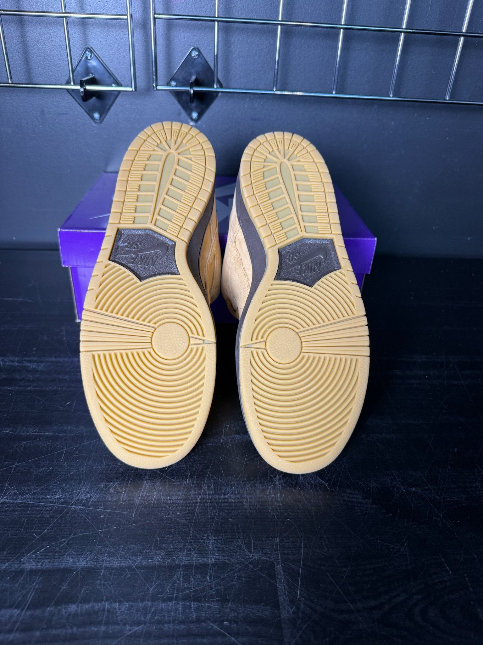 Nike Nike SB Dunk Low "Wheat" (2020) - Size 11.5 Size US 11.5 / EU 44-45 - 4 Thumbnail