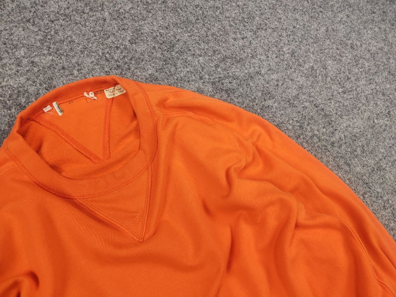 Levi's Vintage Clothing Levi's Vintage Clothing Bay Meadows Orange Sweatshirt Size US M / EU 48-50 / 2 - 7 Thumbnail