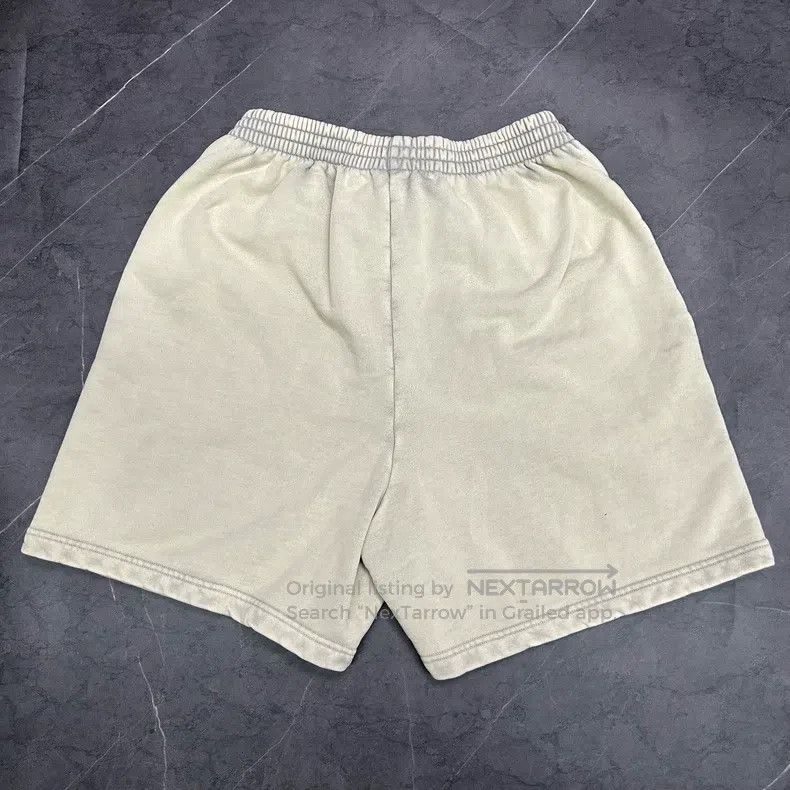 Balenciaga Balenciaga size XS Distressed Beige Embroidered Logo Short Size US 27 - 2 Thumbnail
