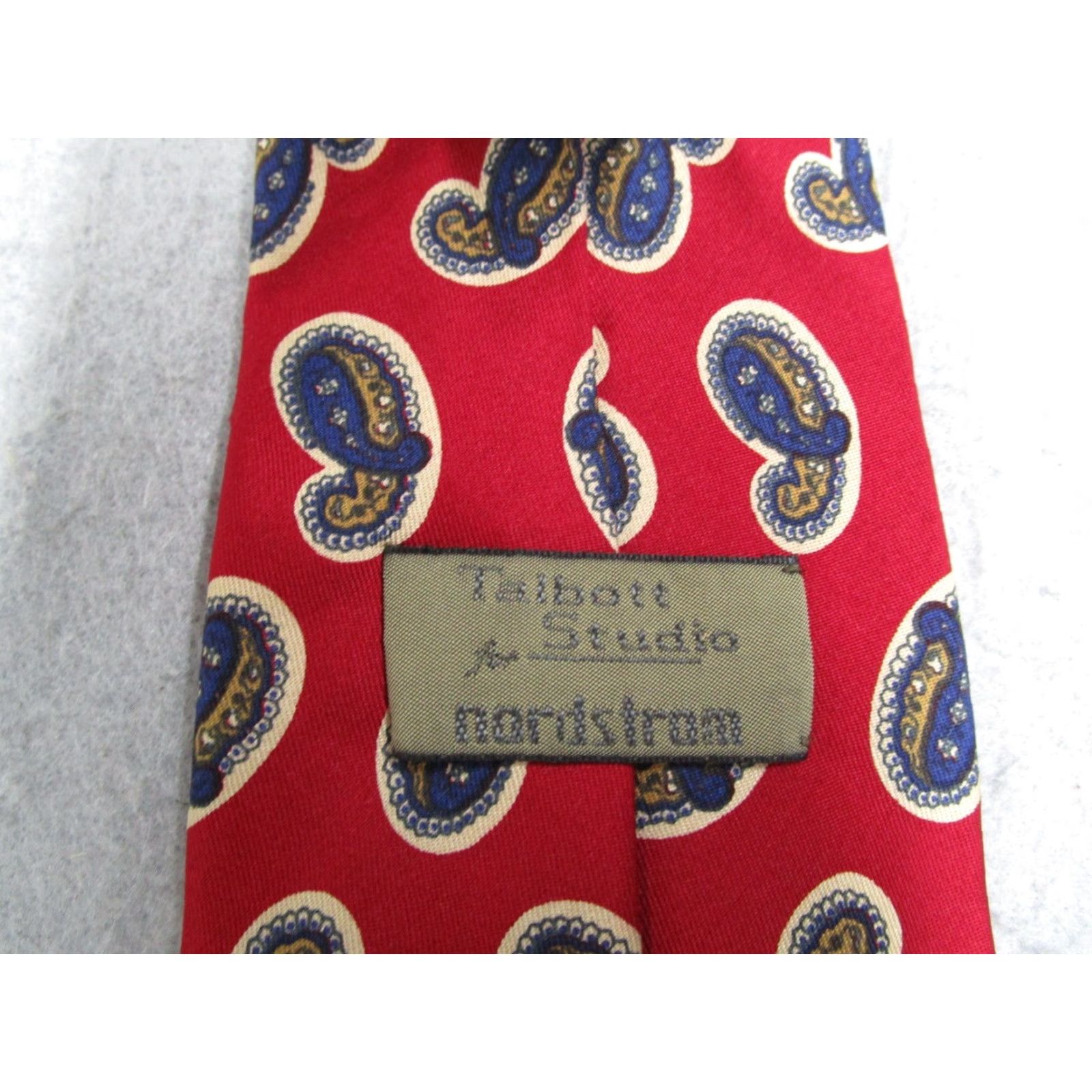 Robert Talbott VINTAGE Robert Talbott Neck Tie Men Silk Paisley Classic 57-60 USA Size ONE SIZE - 2 Thumbnail
