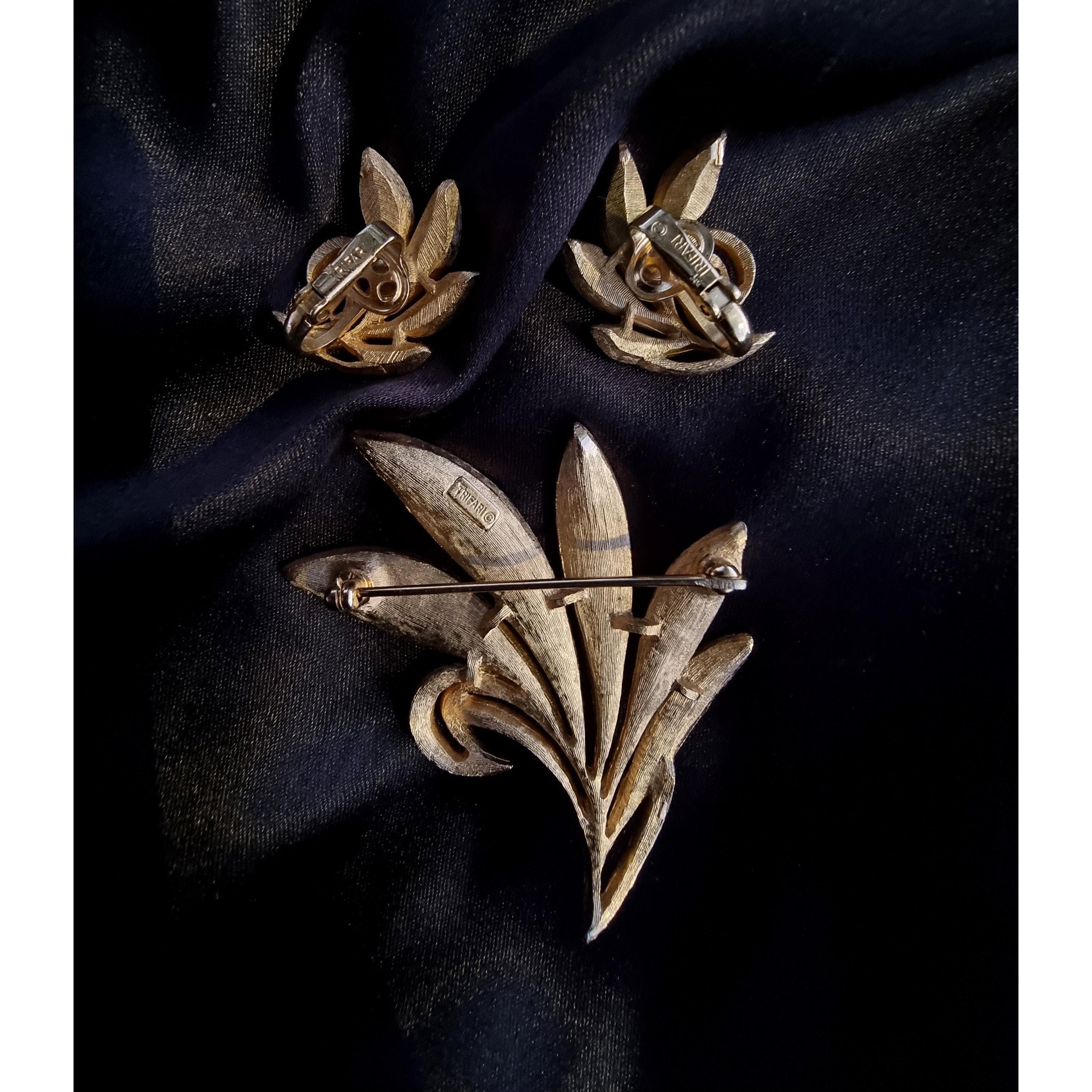 Other Vintage CROWN TRIFARI 1960s Gold Tone Leaf Leaves Floral Set Size ONE SIZE - 7 Thumbnail