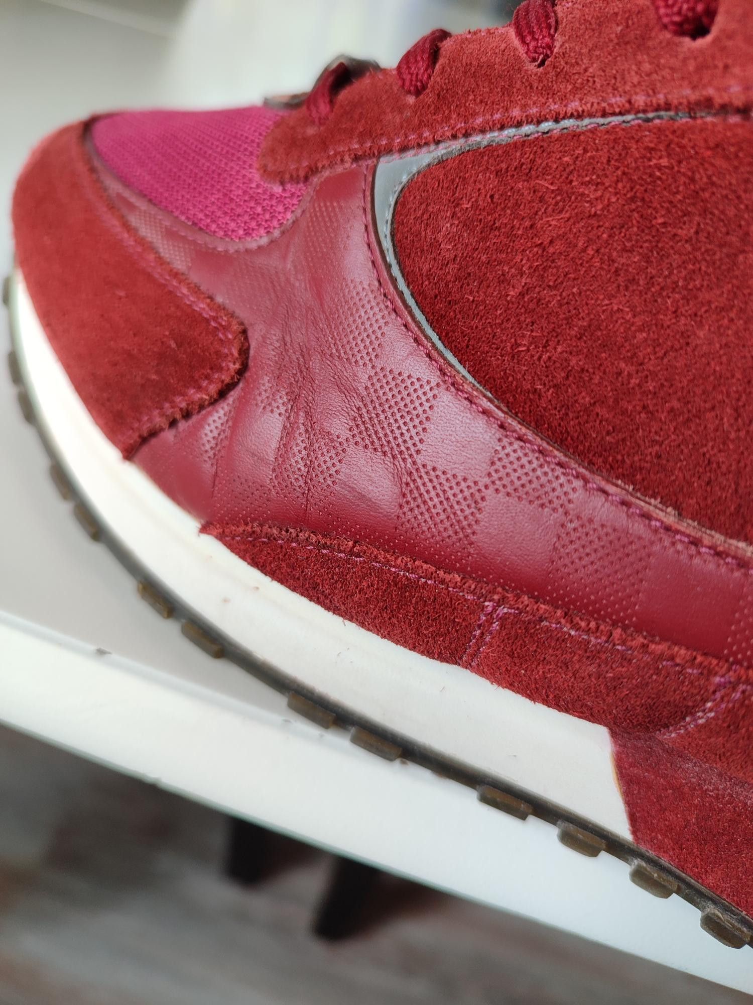 Louis Vuitton BASKETS LOUIS VUTTON RUN AWAY RED Size US 11.5 / EU 44-45 - 10 Thumbnail