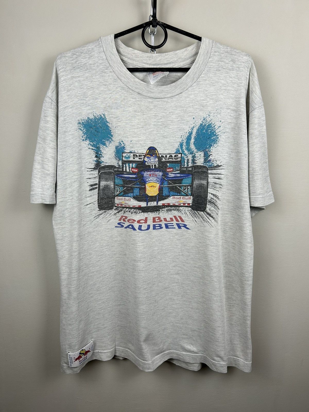 Red Bull Vintage 90s Red Bull Sauber Petronas T shirt Racing Size US L / EU 52-54 / 3 - 1 Thumbnail