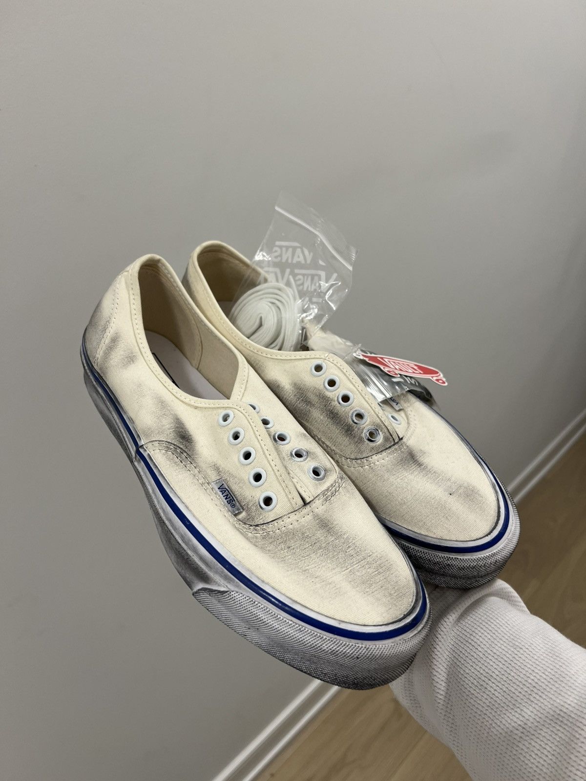 Vans Vans UA OG Authentic LX NP Size US 9 / EU 42 - 1 Thumbnail