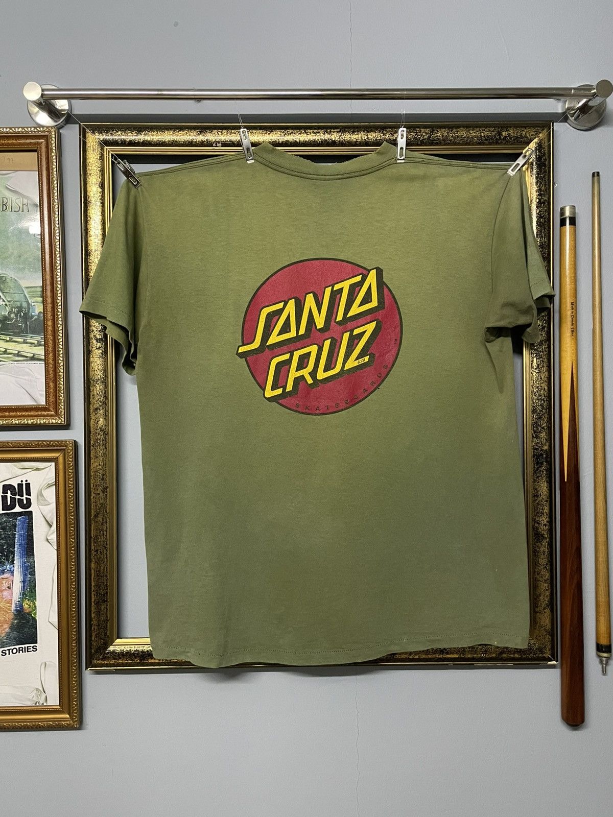 Santa Cruz Skateboards Og 1990s Single Stitch Santa Cruz Sunfaded Distressed Tshirt Size US L / EU 52-54 / 3 - 9 Thumbnail