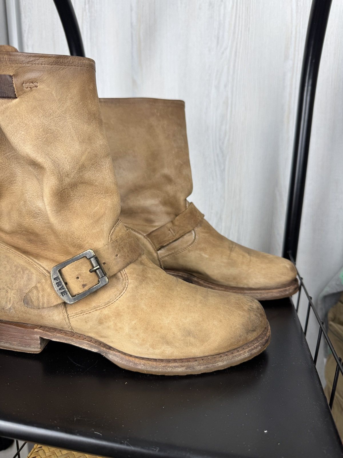 Frye Frye Leather buckled brown beige faded boots size 8.5 Size US 8.5 / IT 38.5 - 3 Thumbnail