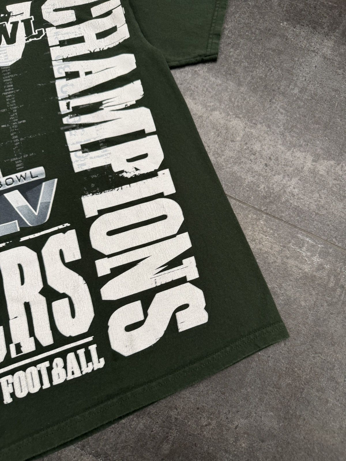 NFL Vintage Y2K NFL Green Bay Packers All Over Print T Shirt Size US XL / EU 56 / 4 - 5 Thumbnail