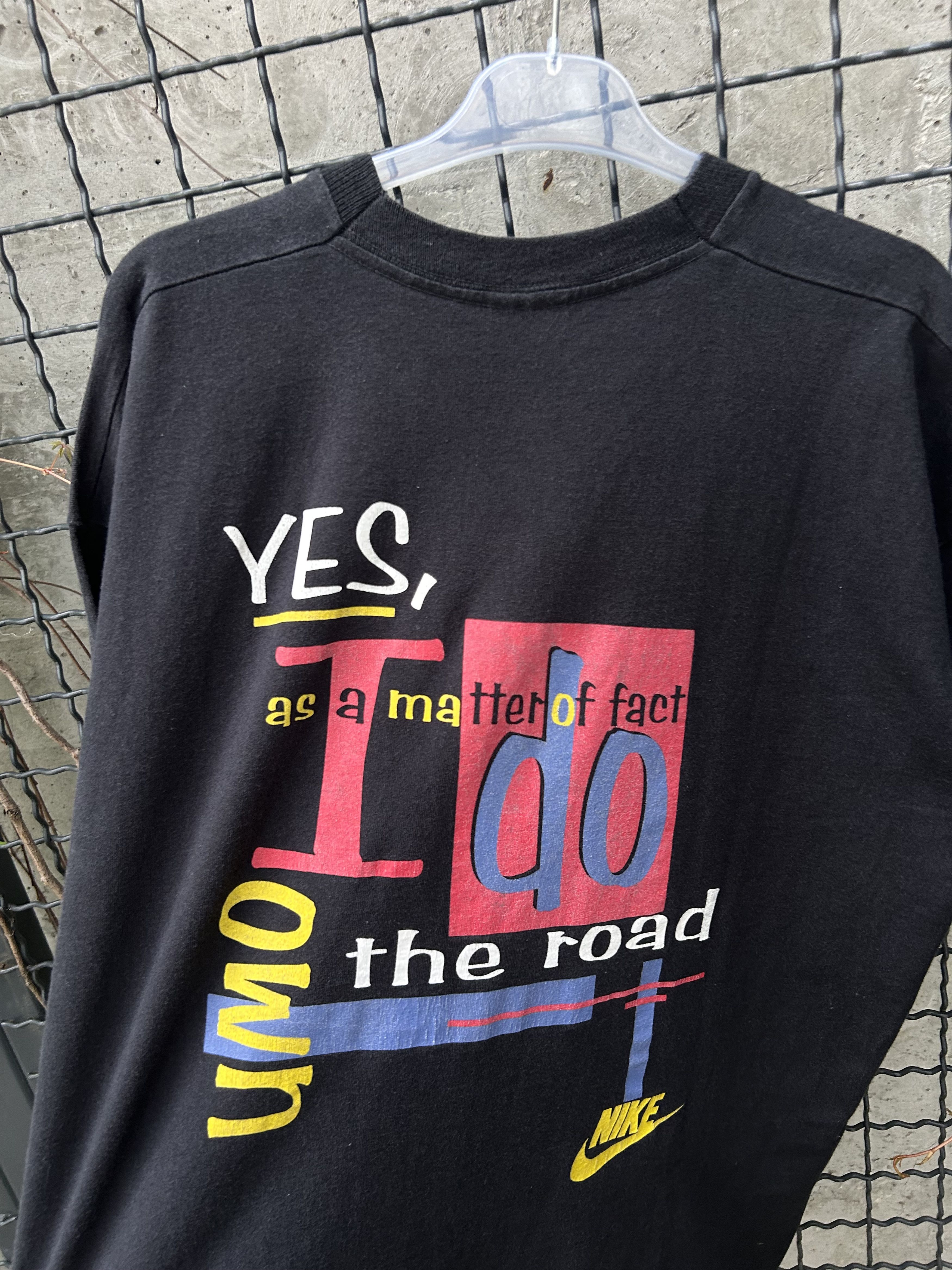 Nike Vintage 90s Nike Streetwear Graphic T-shirt Size US L / EU 52-54 / 3 - 11 Thumbnail