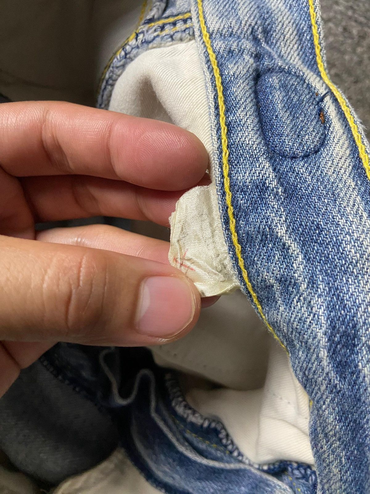 Japanese Brand [íxi:z] Brand Distressed Denim Jeans with Front Seam (164) Size US 32 / EU 48 - 4 Thumbnail