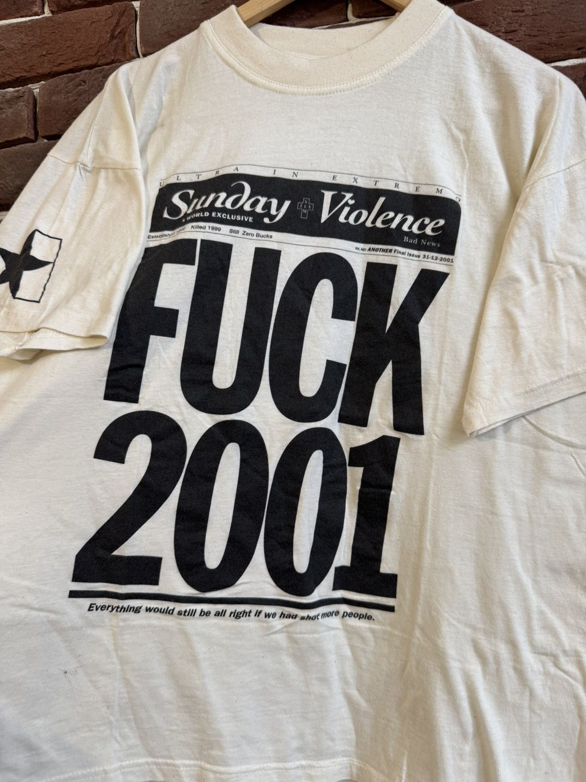 Seditionaries 00s Vintage Sunday Violence Newspaper Tee Humor Art Y2K L Size US L / EU 52-54 / 3 - 3 Thumbnail