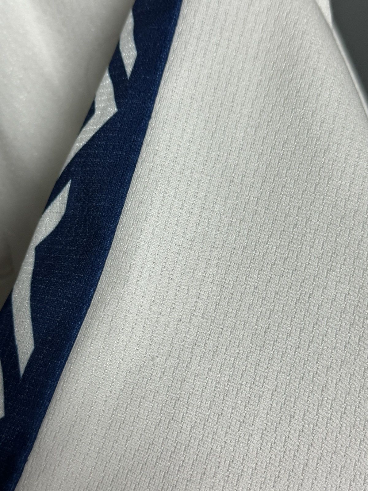 PONY Tottenham Hotspur 95/97 Home Football Jersey Size US L / EU 52-54 / 3 - 15 Thumbnail