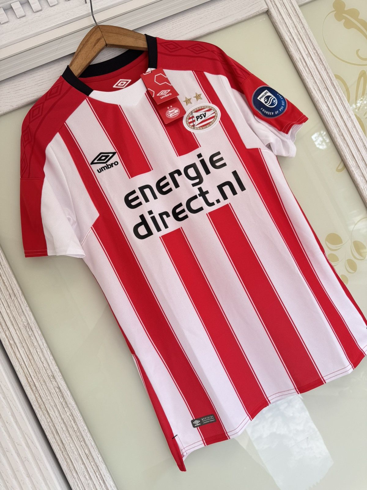 Umbro BNWT PSV Eindhoven 2017-2018 Home Soccer Jersey Football Kit Size US M / EU 48-50 / 2 - 4 Thumbnail