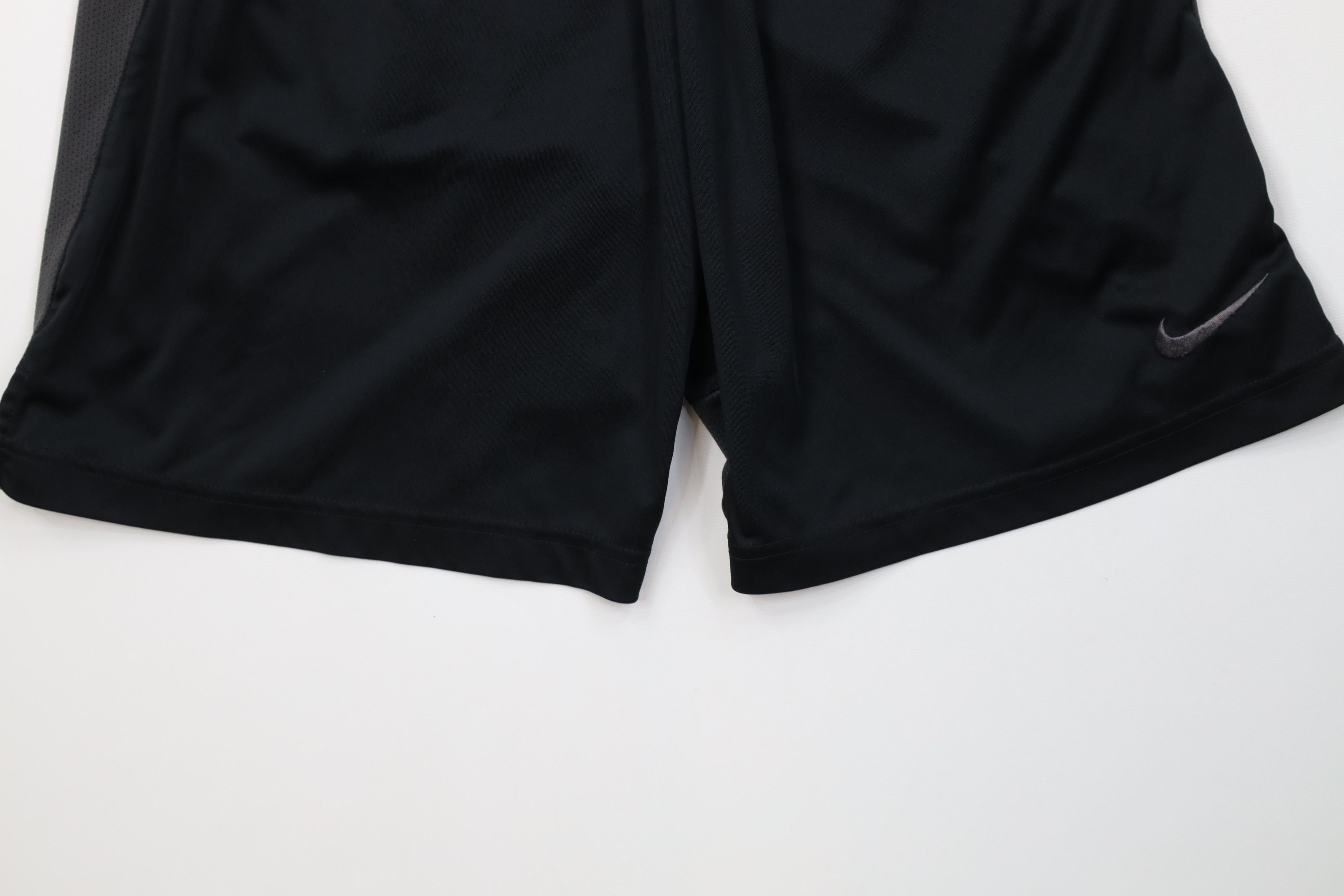 Nike Vintage Y2K Nike Scott Mini Swoosh Above Knee Shorts Black Size US 32 / EU 48 - 4 Thumbnail