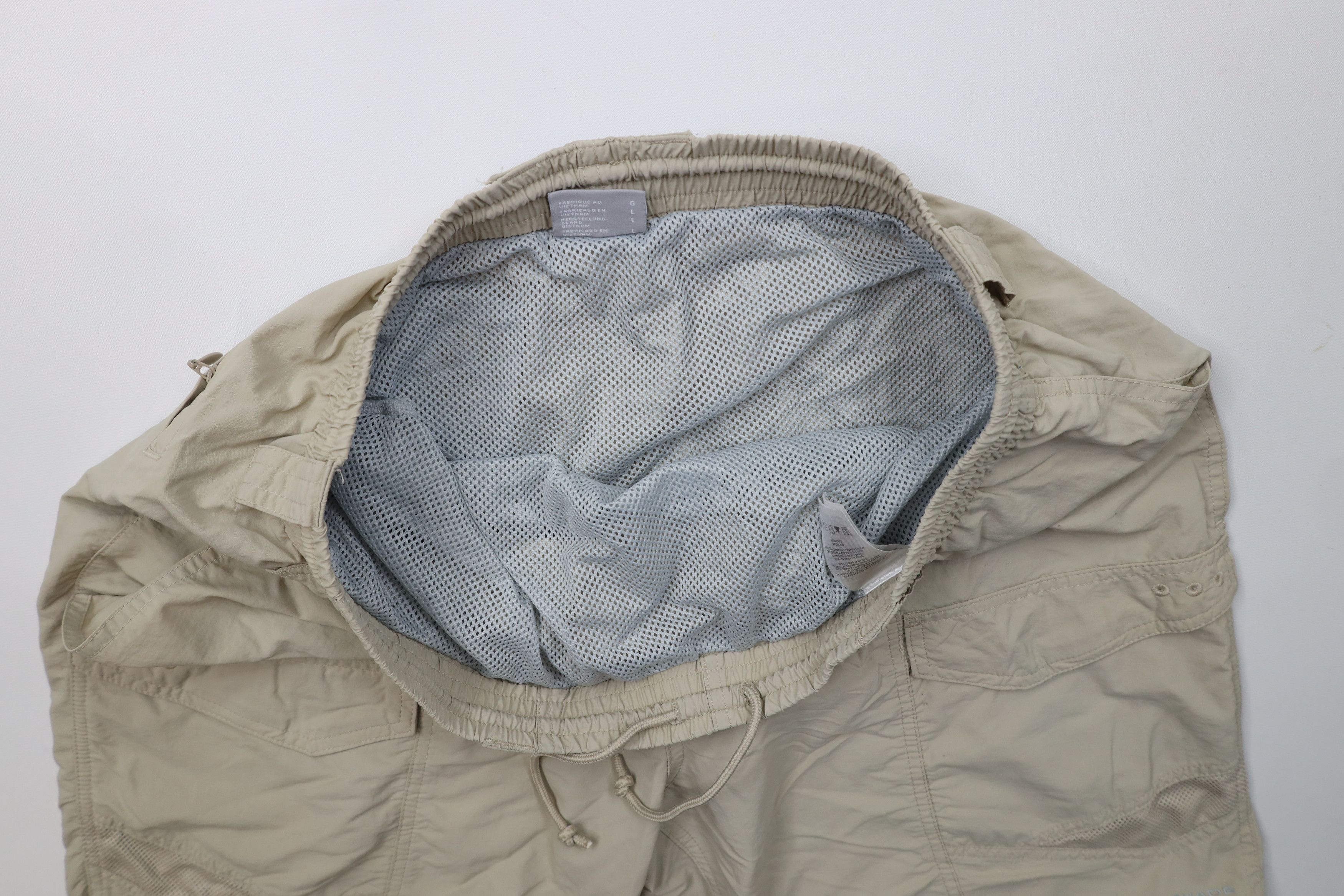 Columbia × Vintage Vintage Columbia PFG Above Knee Lined Cargo Shorts Beige Size US 34 / EU 50 - 7 Thumbnail