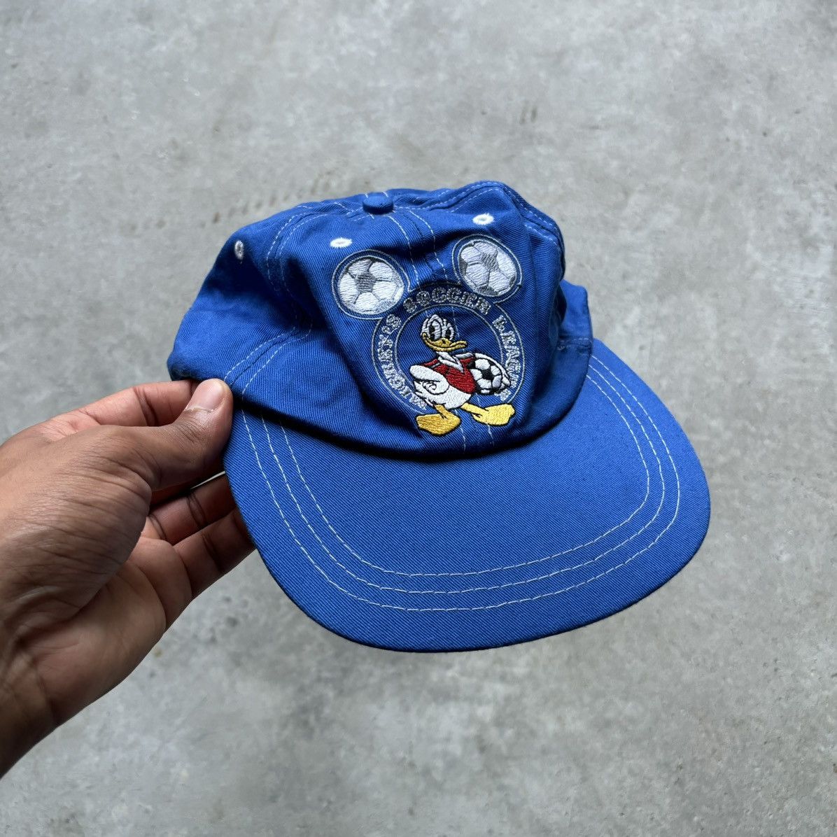 Disney × Mickey Mouse × Vintage vintage 90s MICKEY MOUSE WORLD Donald Duck Disney Soccer hat Size ONE SIZE - 1 Thumbnail