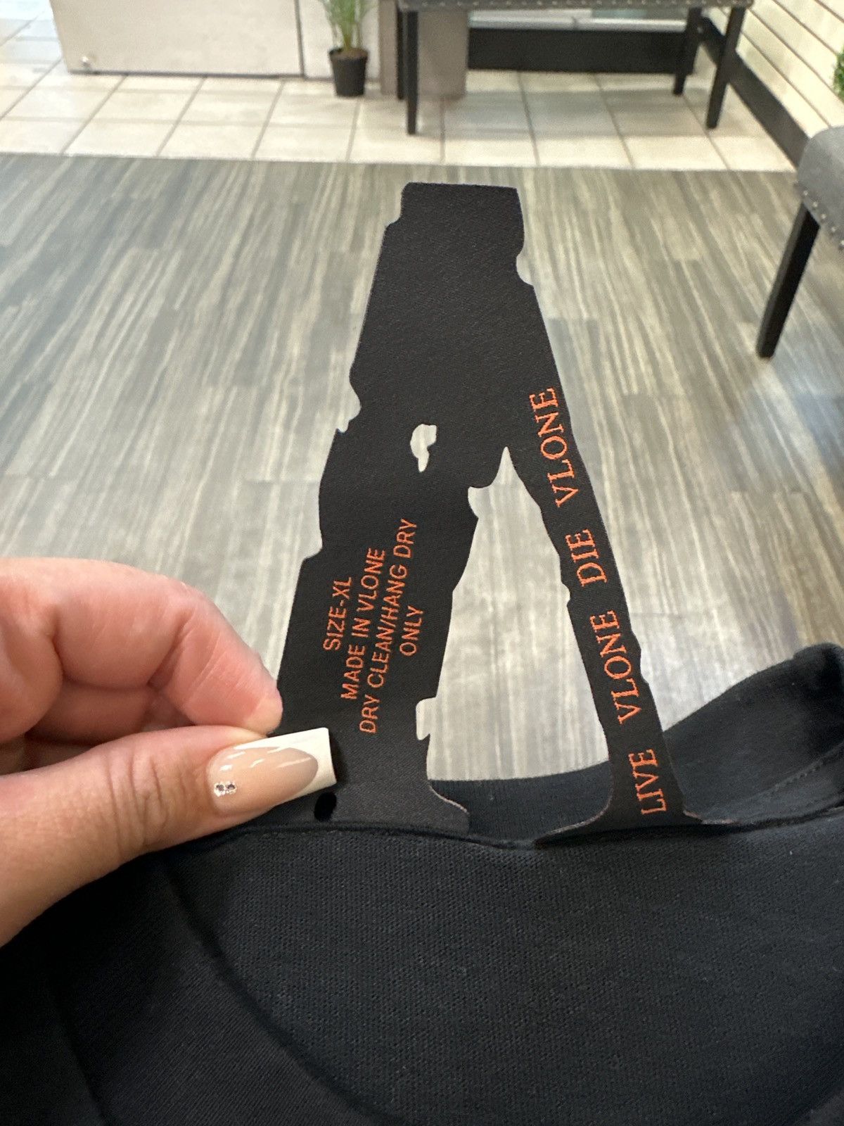 Vlone Black Vlone tee Size US XL / EU 56 / 4 - 1 Thumbnail