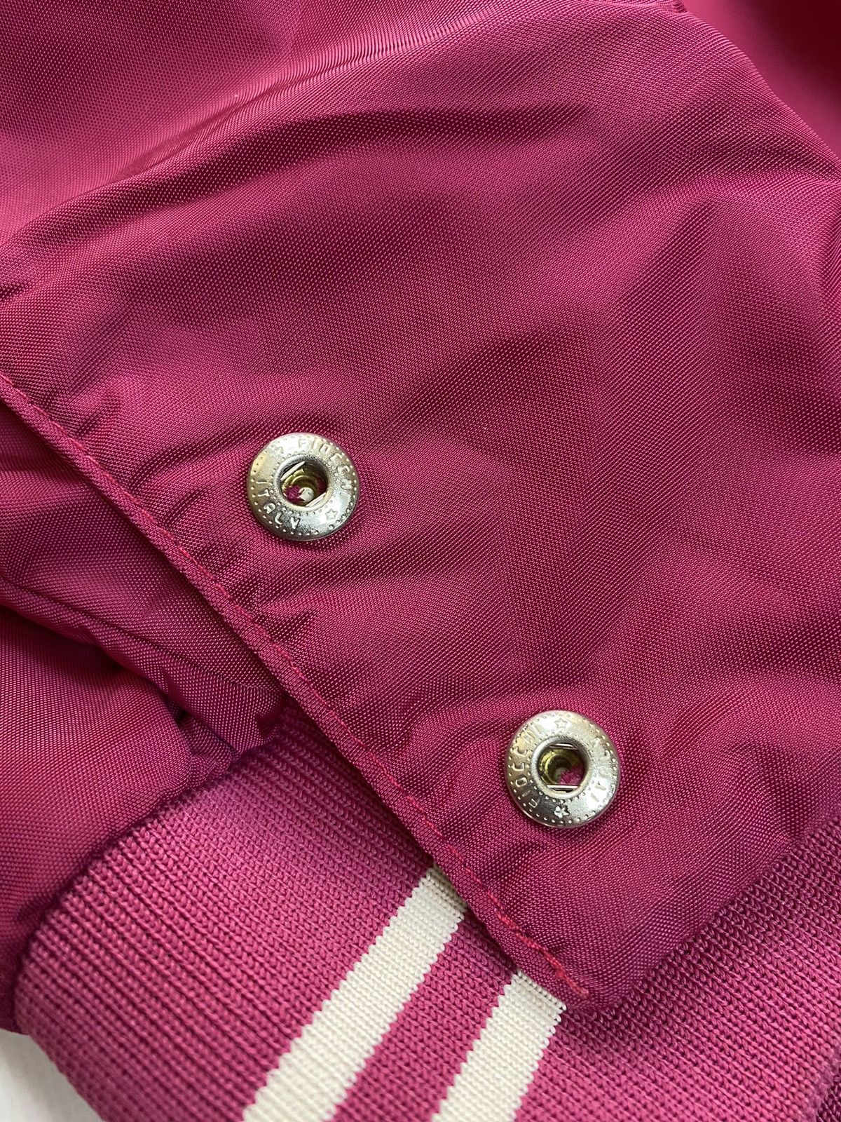 Moncler 🚨 Moncler vintage pink nylon button jacket bomber womans M 2 Size M / US 6-8 / IT 42-44 - 12 Thumbnail