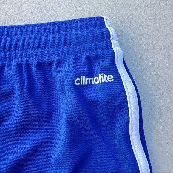 Adidas NWT ADIDAS WOMEN’S CLIMALITE SQUAD 17 BLUE SHORTS SZ LARGE L Size 27" / US 4 / IT 40 - 6 Thumbnail