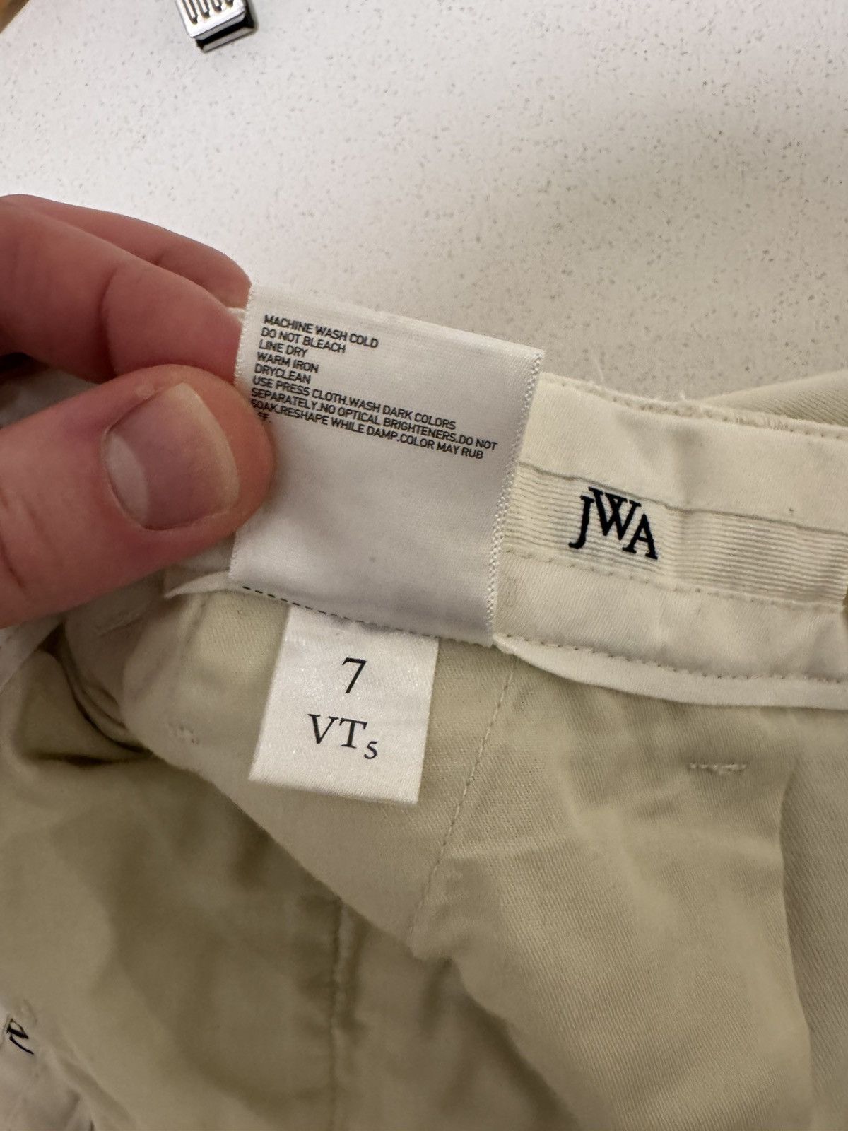 JW Anderson × Uniqlo JW Anderson x Uniqlo beige pants Size US 33 - 5 Thumbnail