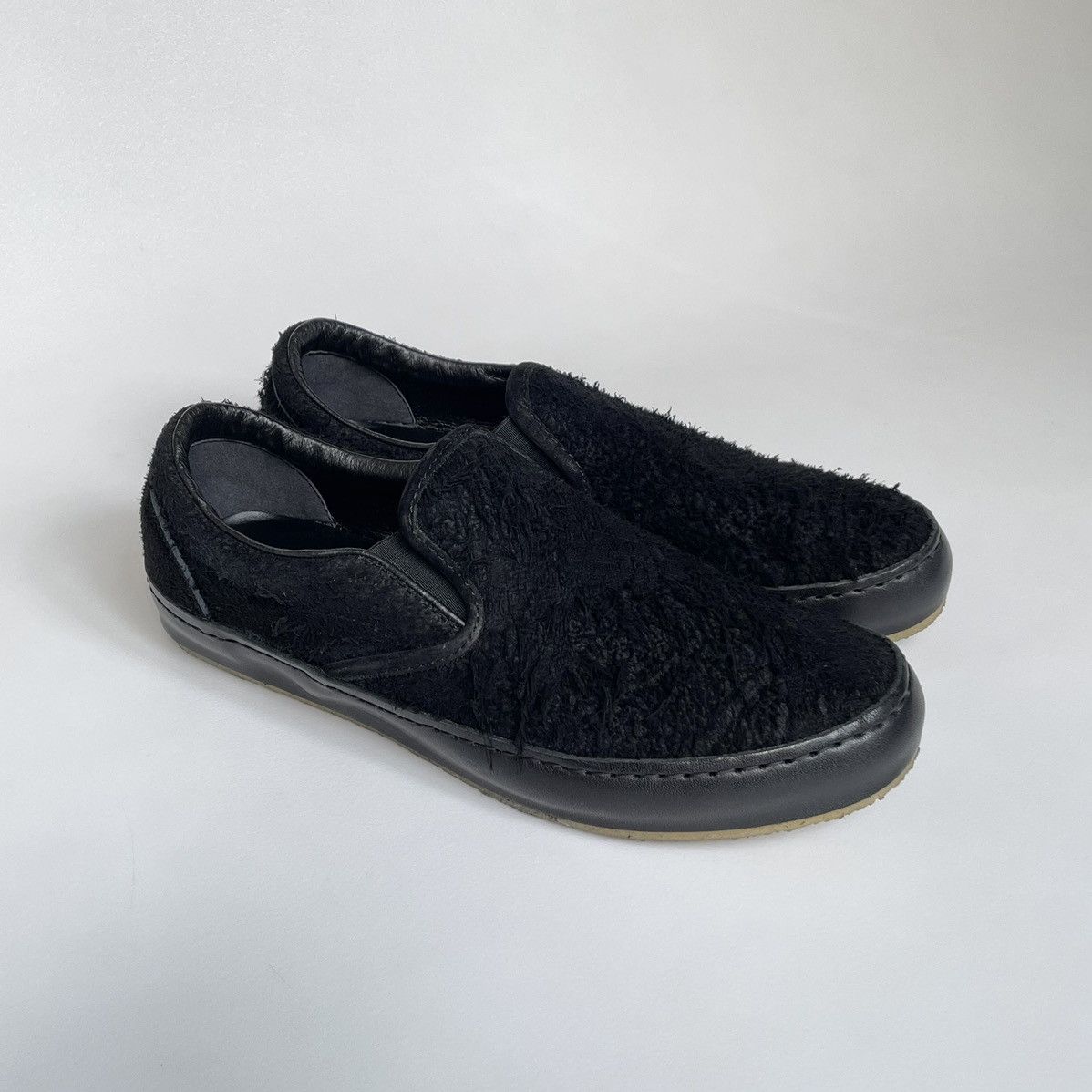 Comme des Garcons Distressed Suede Slip On ‘Skate' Sneakers Size US 8 / EU 41 - 3 Thumbnail